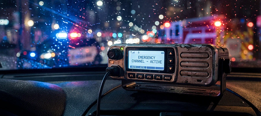 Emergency alert displayed on digital signage
